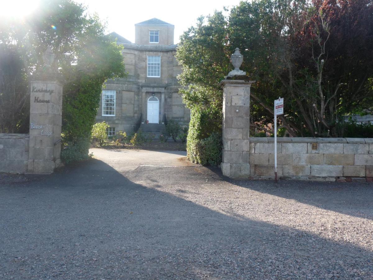 Kirkmay House Apartment *